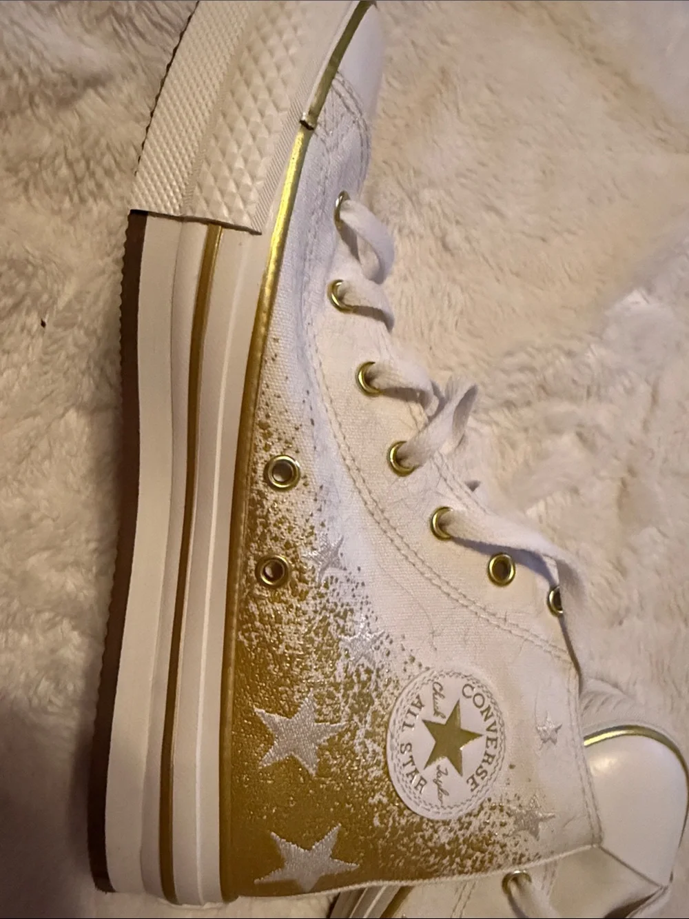 NEW Chuck Taylor All Star EVA Lift Platform Gold & White Stars Women’s Size 6